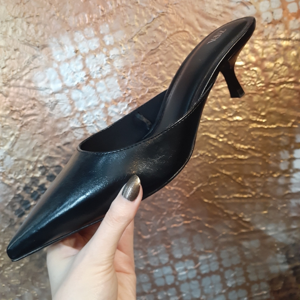 Zara Black Leather Pointed Toe Mule Heels